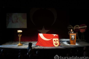 Usta oyuncu Ümit Yesin son yolculuğuna uğurlandı