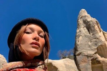 Bella Hadid'den Türkiye mesajı (Mert Alaş ile Kapadokya çekimleri)