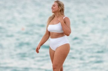 Iskra Lawrence gece gündüz çekimde!
