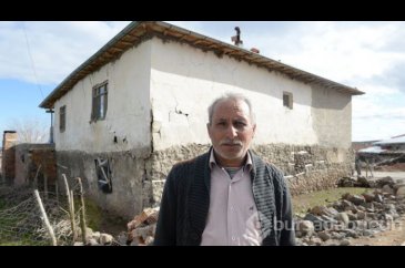 Malatya'daki depremlerde 250 bina hasar gördü
