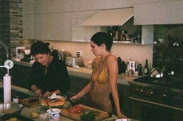 Kendall Jenner: Anne tarifi öğreniyorum (Ünlülerin ev halleri)