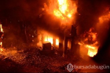 Bangladeş'te tarihi bölgede yangın: 69 ölü