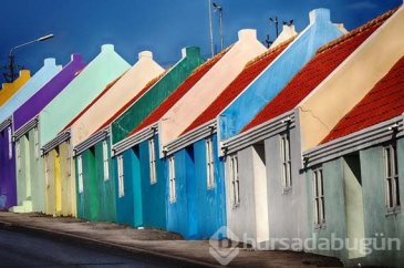 Karayiplerin en renki adası Curaçao
