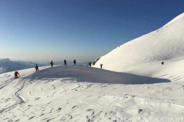 Cilo Dağı'nda zirve yaptılar, dönüşte helikopterle alındılar
