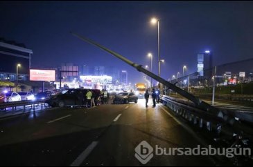 D-100'de zincirleme kaza! 20 metre ileride bu halde bulundu
