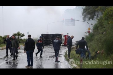 Antalya'da itfaiye aracı devrildi: 3 yaralı
