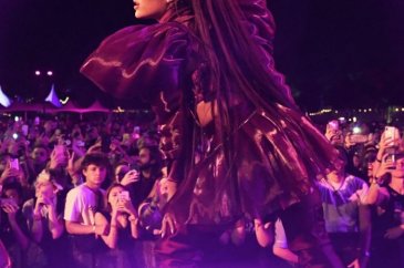Ariana Grande'nin 8 milyon dolarlık Coachella sahnesi