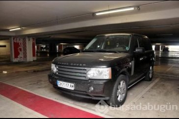  Arabalarını havalimanında unuttular ama vergilerini ödüyorlar! 