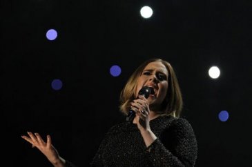  Adele ve eşi Simon Konecki boşanıyor 