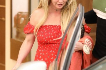 Britney Spears'ın ruhsal tedavi sonrası ilk görüntüsü