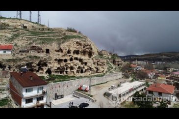 Sivas'taki 4 bin yıllık 'Hitit' evleri hayranlık uyandırıyor