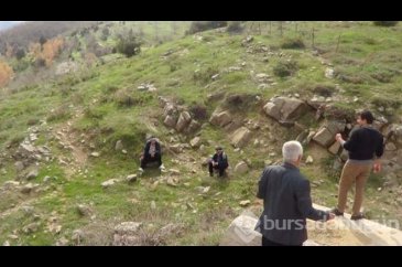 Burada telefonla konuşmak çile! 1 kilometre yürüyüp, su deposuna çı...