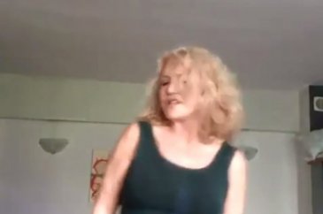 64 Yaşındaki Oyuncu Suna Yıldızoğlu, Dansıyla Ağızları Açık Bıraktı