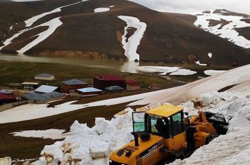  Karadeniz yaylaları yaza hazırlanıyor 