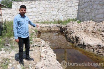 Depremden Sonra Ortaya Çıktı, Nereden Geldiğini Kimse Bilmiyor!