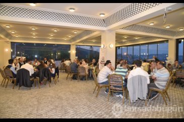 Bursalı Burtek iftarında renkli görüntüler 