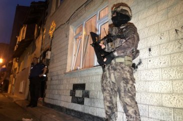Bursa'da şafak operasyonu! Çok sayıda gözaltı var