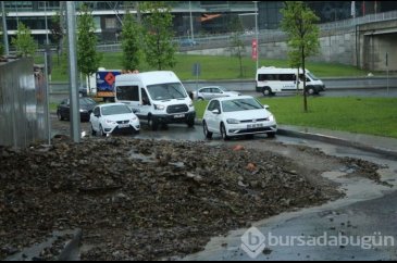 Sarıyer'de toprak kayması