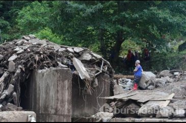 Sel felaketinden gelen görüntüler dehşete düşürdü