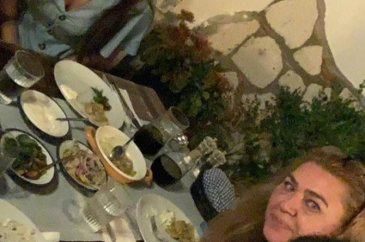 Acun Ilıcalı, Çeşme'de Mesut Özil-Amine Gülşe çiftiyle buluştu