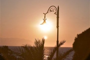 Kuşadası`nda gün batımı
