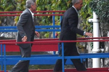 George Clooney ile Barack Obama tekne turunda