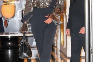 Lady Gaga'nın 18 santimlik platform topukluları