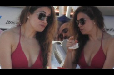 Özge Borak, sezonu kız arkadaşlarıyla açtı