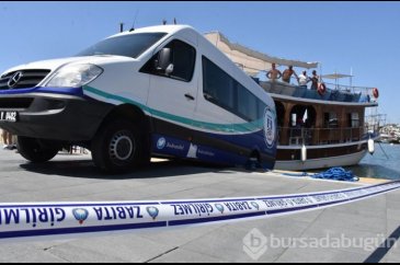 Bodrum'da minibüs denize düşmekten son anda kurtuldu