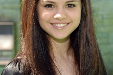 27. yaşına özel 27 karede Selena Gomez