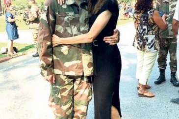 Jessica May, Hüseyin Kara'nın yemin töreninde (Ünlü isimlerin bedel...