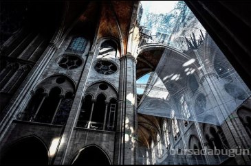 Notre Dame'ın yangın sonrası yeniden inşası başladı