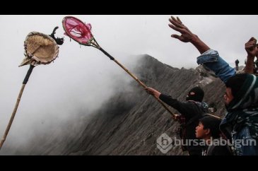 Yanardağa hediyeler atılan festival