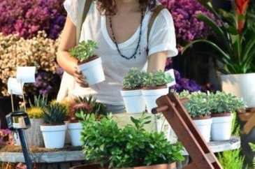 Beren Saat'in keyfi yerinde
