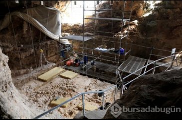 Karain Mağarası'nda 350 bin yıllık balta