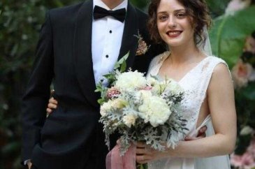 Ünlü oyuncu Seren Şirince evlendi!
