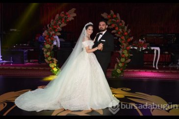 Bursa'da masal diyarı konseptli düğün  
