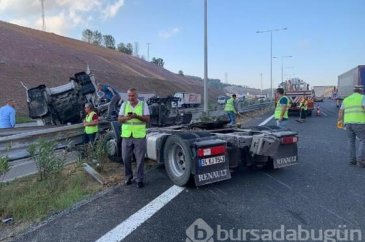 TIR ile kamyon çarpıştı!