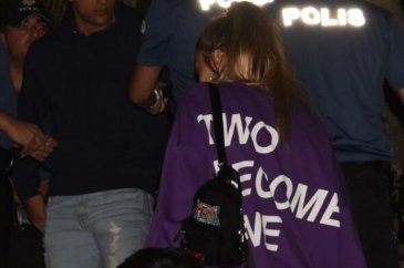Muhabirlere saldıran Reynmen karakolluk oldu!