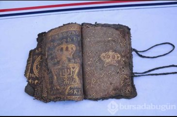 Diyarbakır'da 800 yıllık İncil ve İbranice işlenmiş ferman ele geçi...