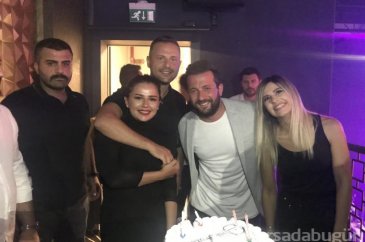 Bursa'da Merve Özbey'li kutlama