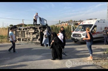 İstanbul'da okul servisi takla attı