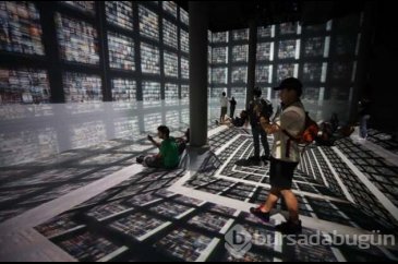 Refik Anadol'un sergisine büyük ilgi 