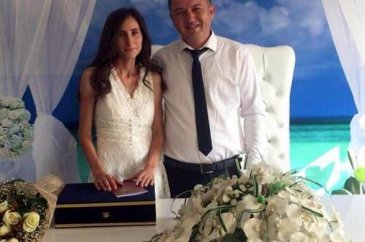 Kahreden kaza genç çifti ayırdı