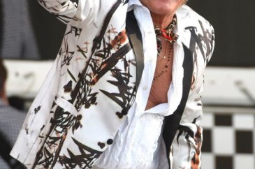 Rod Stewart, kanserini yendi