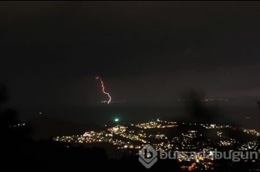 Yıldırımlar Bodrum'u aydınlattı!