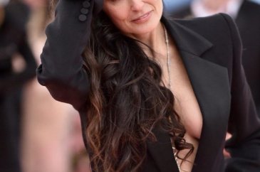 Ashton Kutcher'dan Demi Moore'un çok eşlilik iddialarına yanıt geldi!