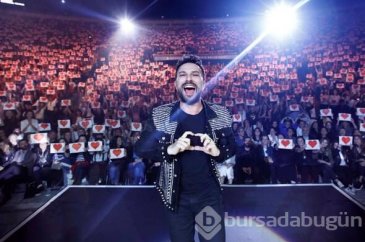 Megastar,kendisini yalnız bırakmayan sevenlerine teşekkür etti