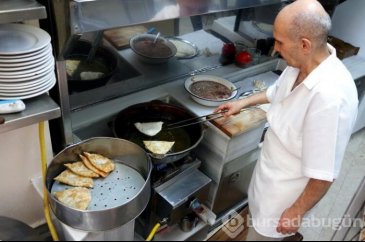 Dedelerinin geleneğini böyle yürütüyorlar 
