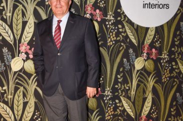 Kızıl ailesinden rengarenk açılış 